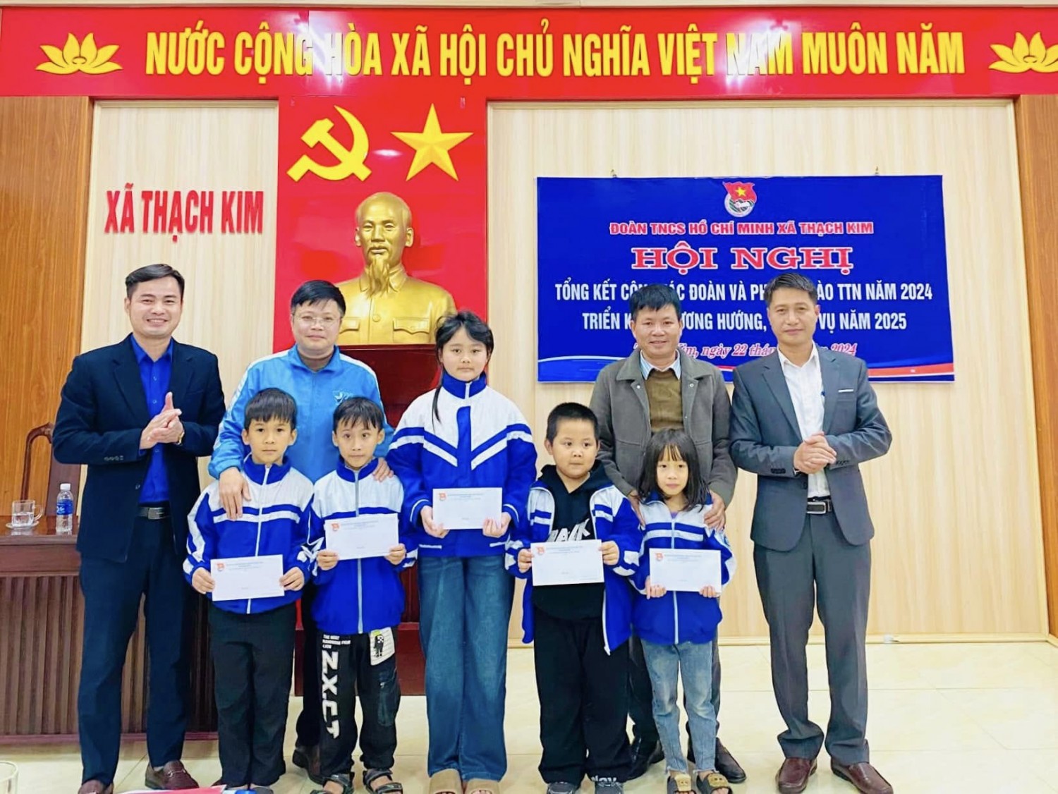 ĐOÀN XÃ THẠCH KIM TỔ CHỨC TỔNG KẾT CÔNG TÁC ĐOÀN VÀ PHONG TRÀO THANH THIẾU NHI NĂM 2024; TRIỂN KHAI PHƯƠNG HƯỚNG, NHIỆM VỤ NĂM 2025.